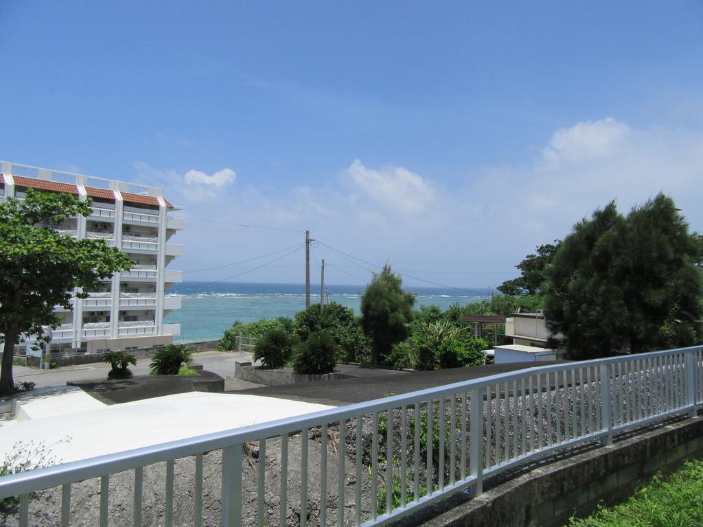 Guest House Diamond Yomitan Exterior foto